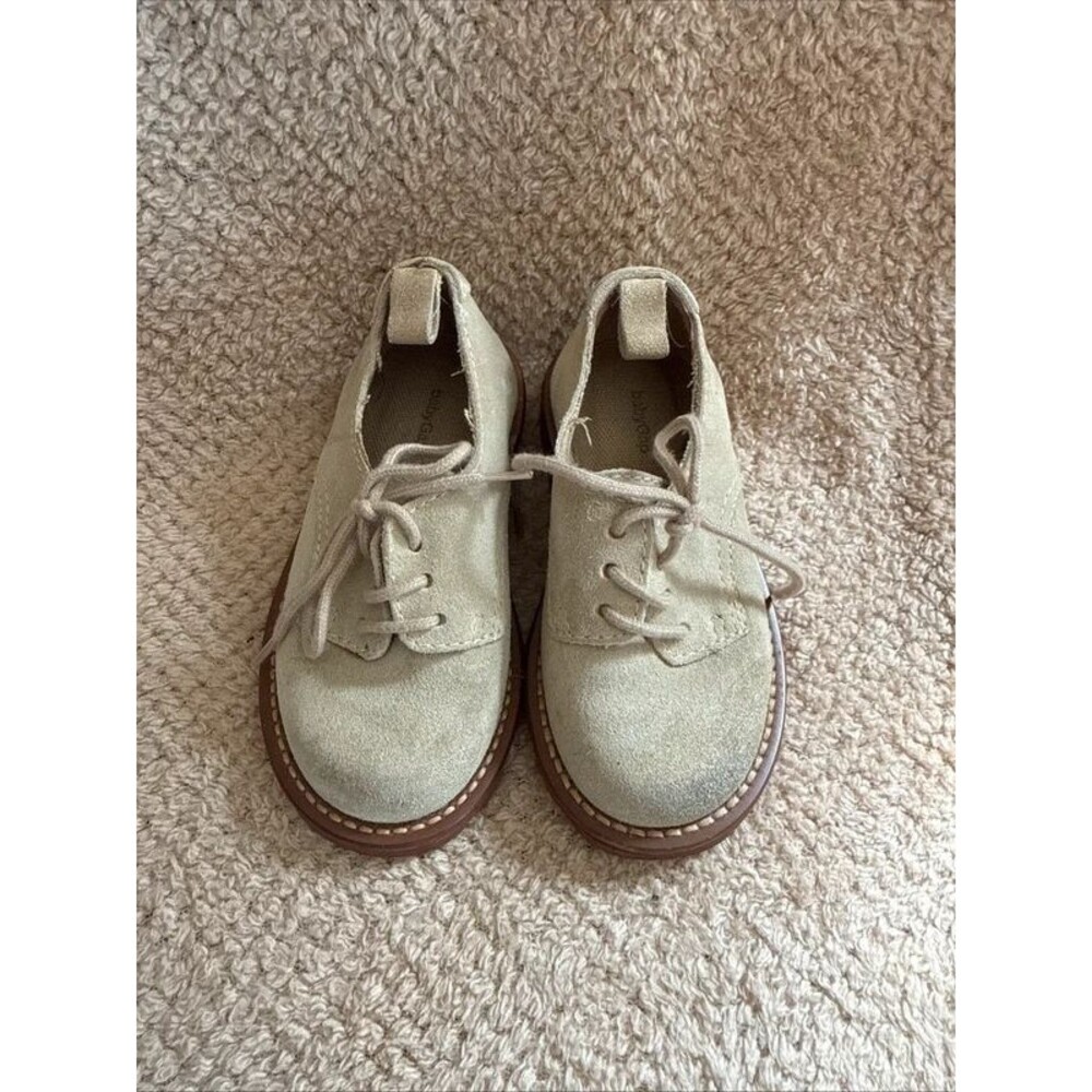 Baby Gap To Suede Lace-Up Oxfords size 7 Suede leather upper rubber gripper sole